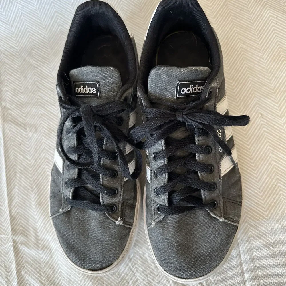 Adidas Daily 3.0 Men's 8.5 Sneaker 753002‎ Gray shoe2
